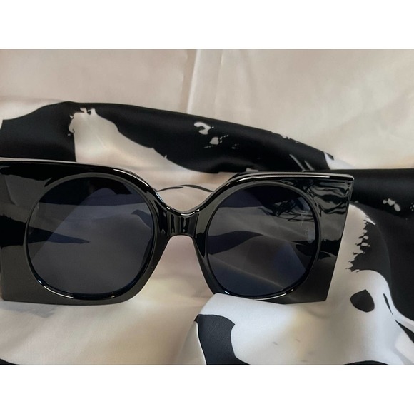 Square oversized frame sunglasses - Picture 9 of 10